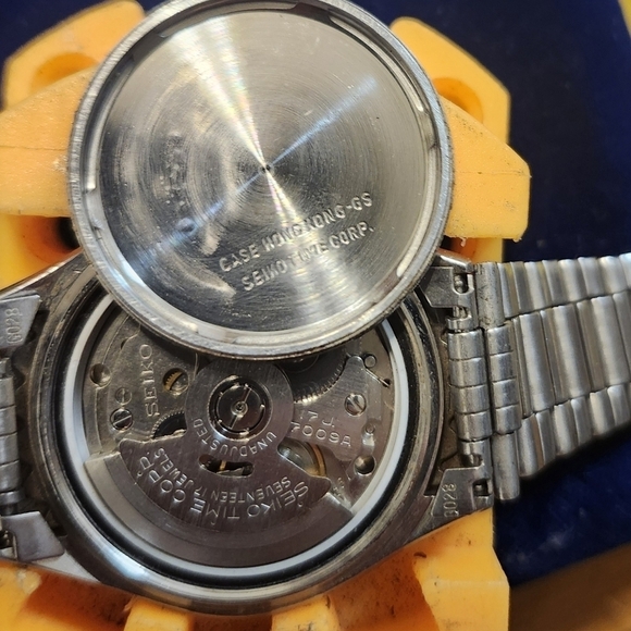 Vintage Seiko 7009-3599 17 Jewel mens watch 1990 Y2K - Picture 9 of 9